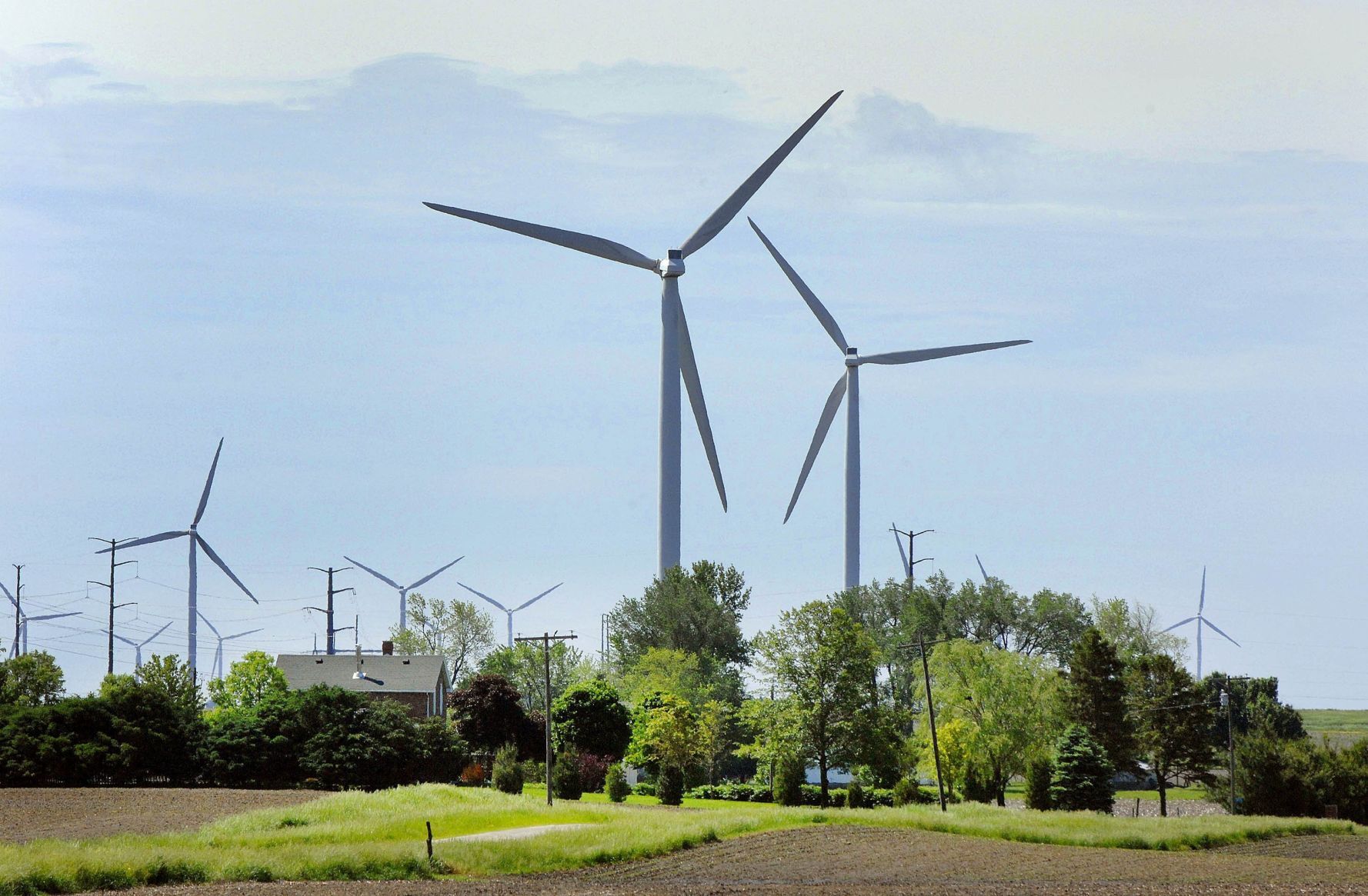 060319-blm-loc-3windenergy